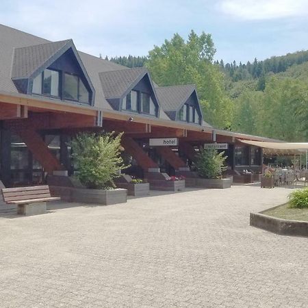 Hotel Domaine Du Lac Chambon Murol Exteriér fotografie