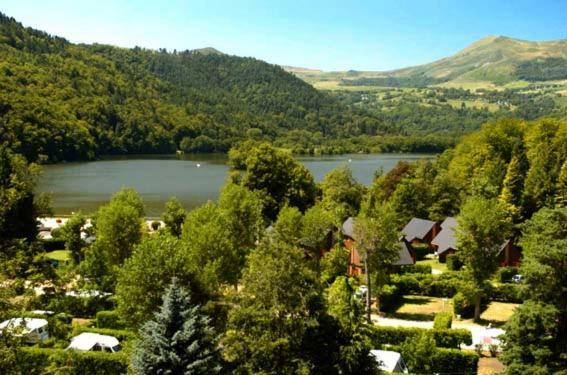 Hotel Domaine Du Lac Chambon Murol Exteriér fotografie