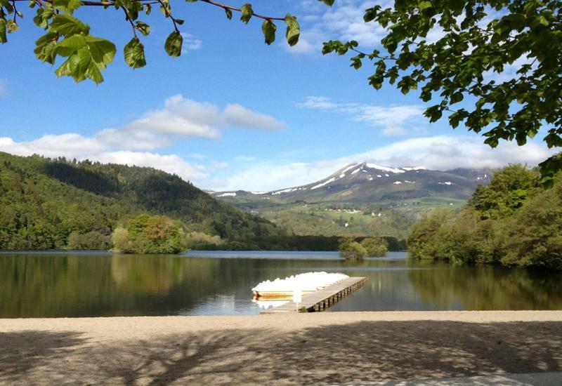 Hotel Domaine Du Lac Chambon Murol Exteriér fotografie