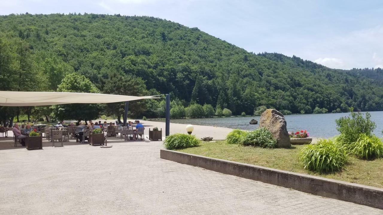 Hotel Domaine Du Lac Chambon Murol Exteriér fotografie